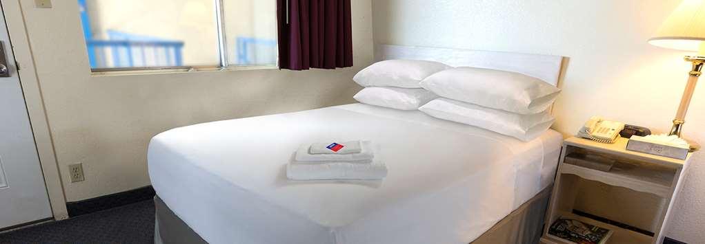 Aerospace Inn Mojave Szoba fotó