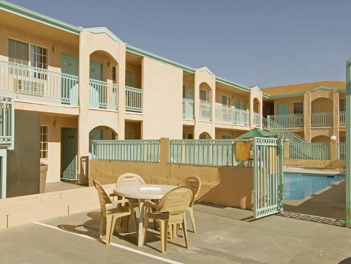Aerospace Inn Mojave Kültér fotó